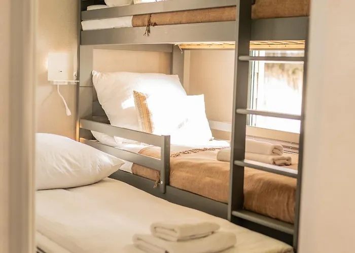 Hotel Houseboat - Ukiel Wellness &